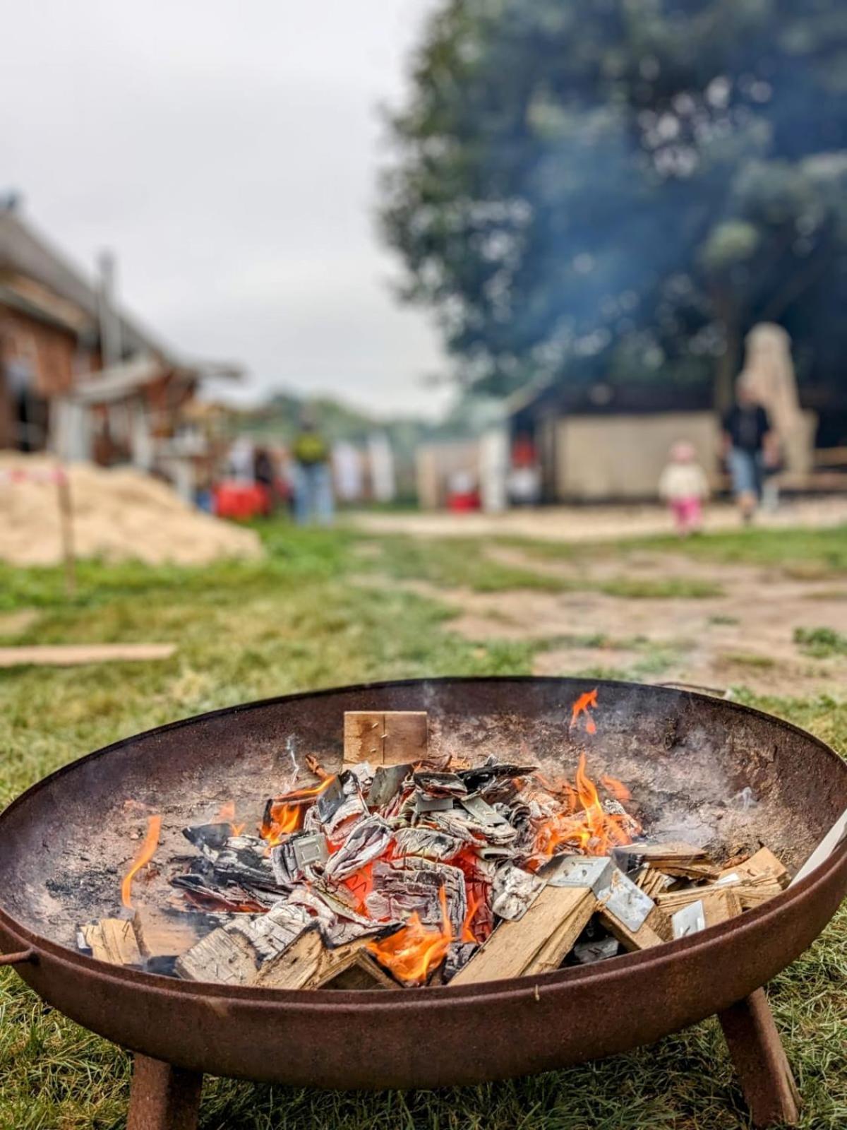 Zirkuswagen Glamping Fuer 2 Mit Veranda Kueche Netflix Parken Und Hofladen Steinhofel Ngoại thất bức ảnh
